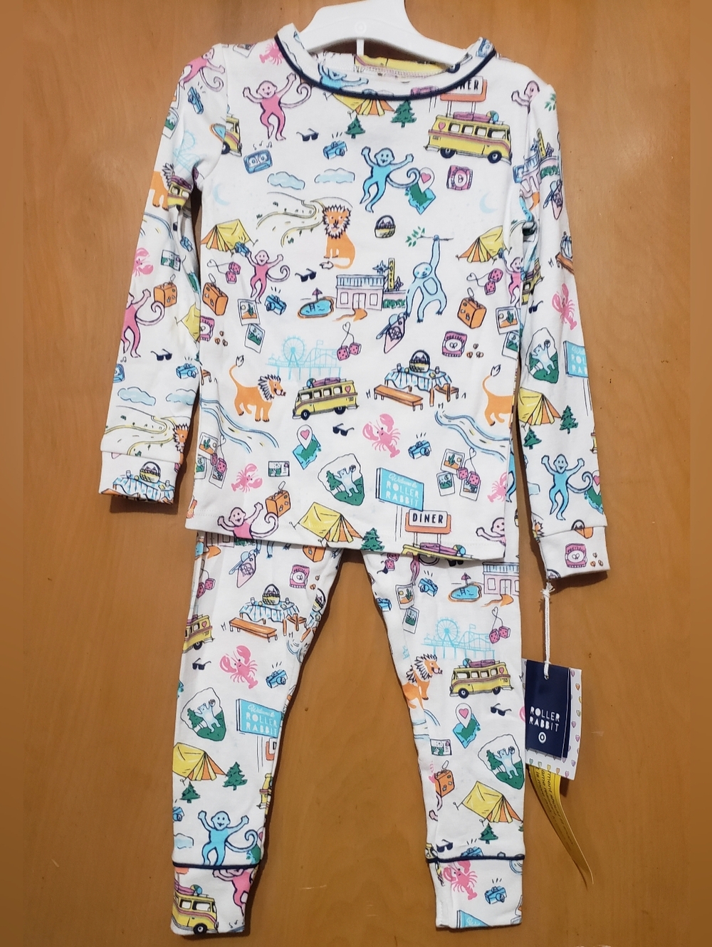 Roller Rabbit Kids White Multicolor Adventure Print Pajama Set